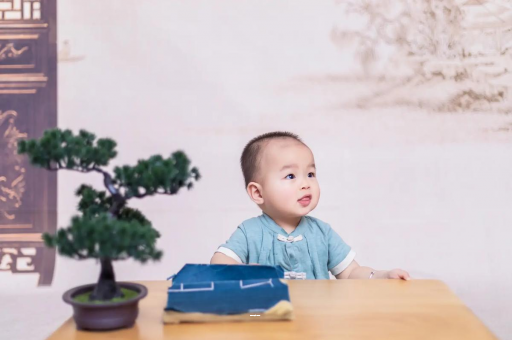 龙岩宝宝几个月开始吃米粉 龙岩宝宝几个月开始吃米粉